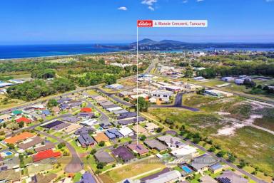 House For Sale - NSW - Tuncurry - 2428 - MAGNIFICENT ON MASSIE!  (Image 2)