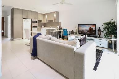 Apartment Leased - QLD - Trinity Beach - 4879 - Furnished Apartment minutes away from Beach!  (Image 2)