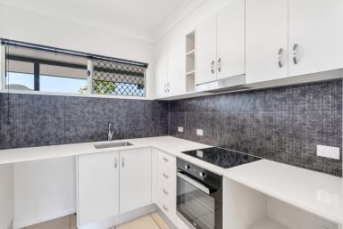 Unit For Sale - QLD - Redlynch - 4870 - SIMPLY STUNNING!  (Image 2)