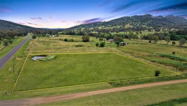Lifestyle For Sale - NSW - Wallabadah - 2343 - IDEAL 2.5 ACRES WITH COUNTRY LIFESTYLE  (Image 2)