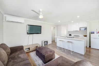 House For Sale - WA - Lake Coogee - 6166 - Minutes away from the Beach!  (Image 2)