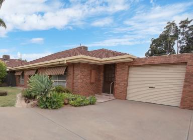 Unit Auction - VIC - Swan Hill - 3585 - Everyone Loves Everingham  (Image 2)