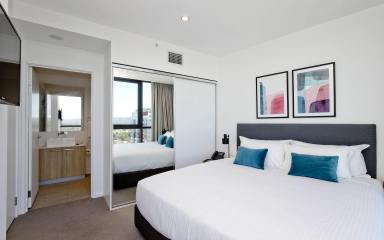 Apartment For Lease - SA - Adelaide - 5000 - Stunning Three-Bedroom Apartment in City for Rent  (Image 2)