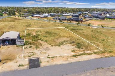 Residential Block For Sale - VIC - Huntly - 3551 - BUILD YOUR DREAM HOME IN THE HEART OF HUNTLY  (Image 2)