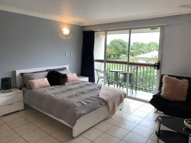 Studio Sold - QLD - Cairns North - 4870 - EXCELLENT INVESTMENT OPPORTUNITY - SELF-CONTAINED STUDIO APARTMENTS - SENSATIONAL LOCATION  (Image 2)