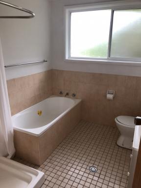 House Leased - NSW - Goulburn - 2580 - QUIET RURAL LOCATION  (Image 2)