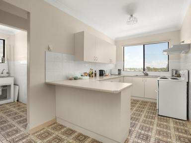Unit For Lease - NSW - Old Bar - 2430 - Ocean Views from Balcony  (Image 2)