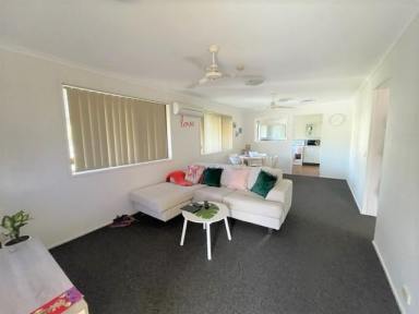 House For Sale - QLD - Eli Waters - 4655 - GREAT LOCATION!  (Image 2)