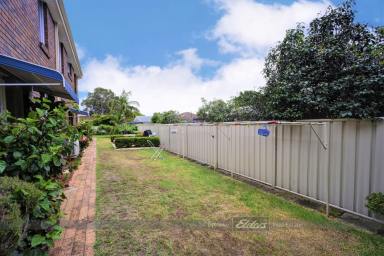 Townhouse For Sale - NSW - Forster - 2428 - RENOVATE OR RENT – A BARGAIN TO BE HAD!  (Image 2)