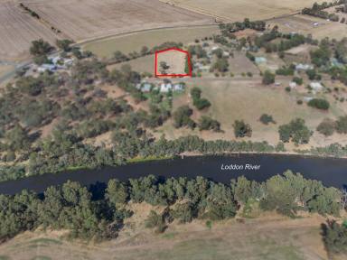 Residential Block For Sale - VIC - Eddington - 3472 - Escape Melbourne!  Approx 2 Acres 20 Kilometers to Maldon One Street Back from the Loddon River  (Image 2)