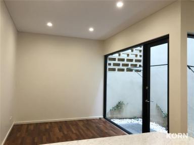 Townhouse Leased - SA - Adelaide - 5000 - Near New Three Bedroom Townhouse Close to Central Market  (Image 2)