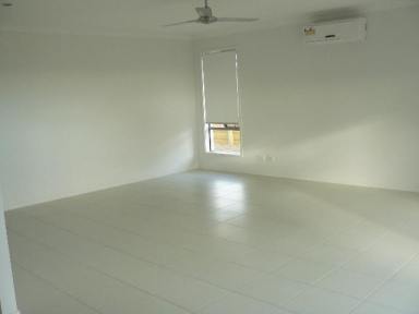 House Leased - QLD - Lowood - 4311 - 4 BEDROOM FAMILY HOME  (Image 2)