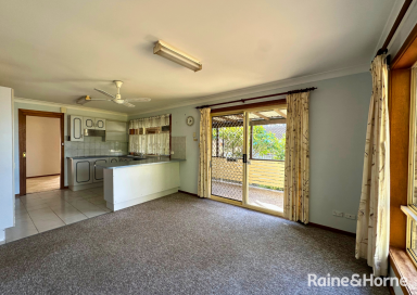 House For Lease - NSW - Nowra - 2541 - THREE BEDROOMS WITH BIG YARD  (Image 2)