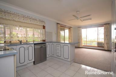 House For Lease - NSW - Nowra - 2541 - THREE BEDROOMS WITH BIG YARD  (Image 2)