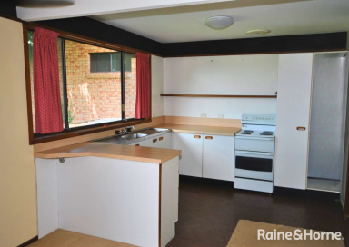 House For Lease - NSW - Nowra - 2541 - What A View !  (Image 2)