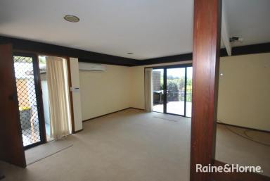 House For Lease - NSW - Nowra - 2541 - What A View !  (Image 2)