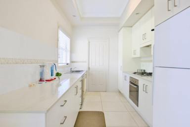 Townhouse Leased - NSW - Berry - 2535 - Immaculate 3 bedroom townhouse  (Image 2)