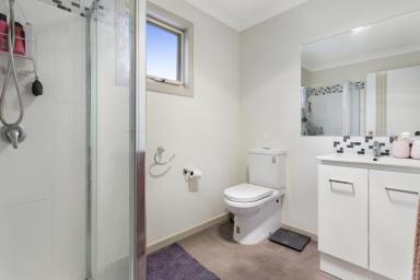 Townhouse For Lease - VIC - Ballarat East - 3350 - Tri Level Home In Great Ballarat Location  (Image 2)
