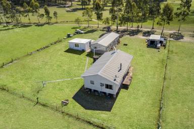 House For Sale - NSW - Putty - 2330 - 2 Homes - 81 arable acres plus additional investment income  (Image 2)