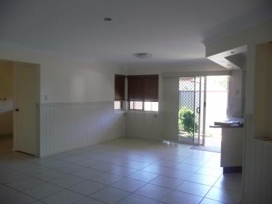 House For Lease - QLD - Childers - 4660 - Villa in Modern Complex Close to Town  (Image 2)