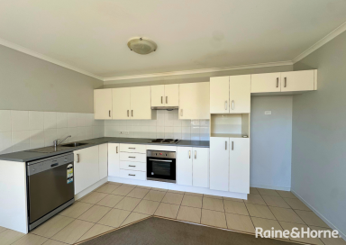 House Leased - NSW - West Nowra - 2541 - GET IN QUICK! (Image 2)