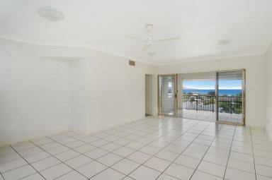 Unit For Lease - QLD - Belgian Gardens - 4810 - What a View...  (Image 2)