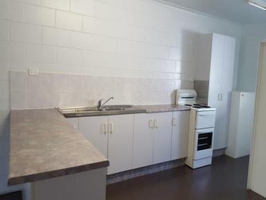 Unit For Lease - QLD - Railway Estate - 4810 - A stone throw away from the STADIUM!!  (Image 2)