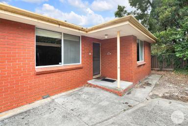 House Leased - VIC - Ballarat North - 3350 - TWO BEDROOM UNIT SITUATED JUST A SHORT DRIVE FROM NORTHWAY SHOPPING CENTER  (Image 2)