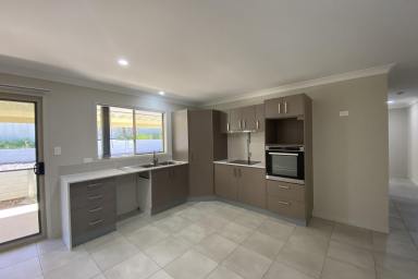 Unit For Lease - NSW - South Grafton - 2460 - Modern Home - Water & Electricity Included  (Image 2)