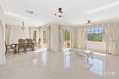 House For Lease - WA - City Beach - 6015 - Large home in great location  (Image 2)