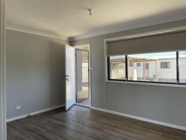 House For Lease - NSW - Lightning Ridge - 2834 - Renovated Unit  (Image 2)