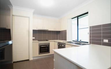 House For Lease - QLD - Blacks Beach - 4740 - We are delighted to offer this spacious 4 bedroom family home for rent in Blacks Beach  (Image 2)