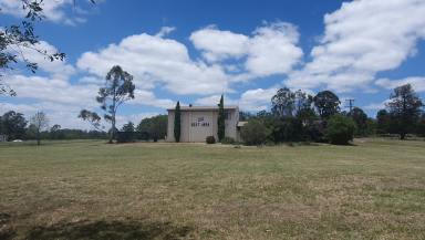 House For Sale - QLD - Blackbutt - 4314 - 3.7 ACRES WITH SPORTS AND RECREATION CENTRE  (Image 2)