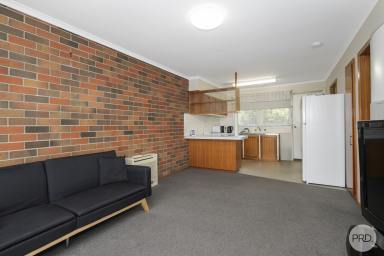 Unit Leased - VIC - Wendouree - 3355 - NESTLED IN A QUIET STREET OF WENDOUREE, YOU'LL FIND THIS IMMACULATE SINGLE BEDROOM FLAT  (Image 2)