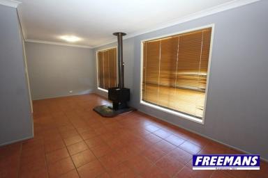 House For Lease - QLD - Kingaroy - 4610 - LOVELY FAMILY HOME IN QUIET STREET  (Image 2)