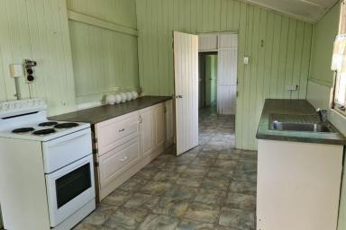 House Leased - QLD - Gayndah - 4625 - 3 Bedrooms  (Image 2)