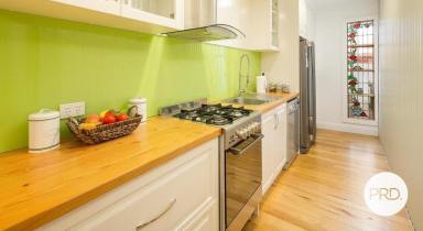 House For Lease - NSW - Culcairn - 2660 - COTTAGE CHARM!  (Image 2)