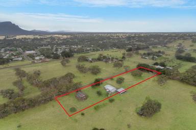 House Auction - VIC - Dunkeld - 3294 - FOR SALE BY AUCTION  (Image 2)