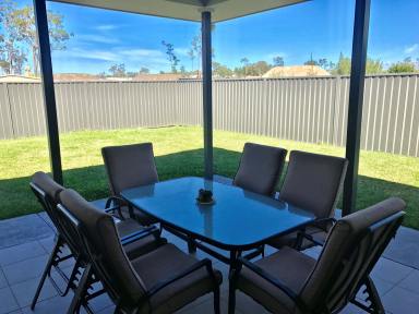 House Leased - NSW - Vincentia - 2540 - COASTAL EXCELLENCE IN BAYSWOOD- Fully Furnished  (Image 2)
