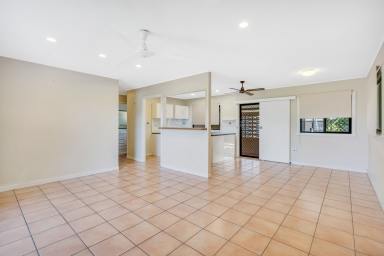 House Leased - QLD - Westcourt - 4870 - *** APPROVED APPLICATION *** Fantastic solid red brick 4 bedroom home so close to the city!  (Image 2)