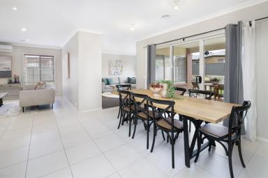 House Leased - VIC - Alfredton - 3350 - Spacious 4 bedroom family home in popular estate  (Image 2)