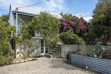 House For Sale - WA - Fremantle - 6160 - OH, SO FREO!!!  (Image 2)