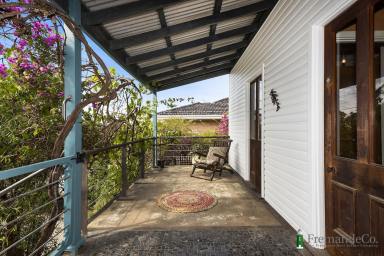 House For Sale - WA - Fremantle - 6160 - OH, SO FREO!!!  (Image 2)