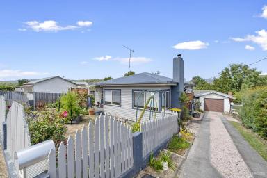 House Leased - TAS - Railton - 7305 - Spacious Family Home  (Image 2)