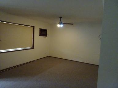 Flat Leased - NSW - Albury - 2640 - NOT TO FAR AWAY  (Image 2)