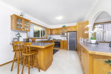 House For Lease - NSW - Cordeaux Heights - 2526 - LARGE FAMILY HOME  (Image 2)