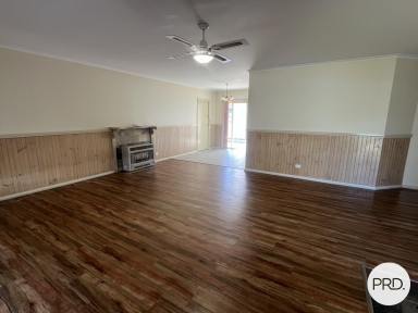 Unit For Lease - VIC - West Wodonga - 3690 - QUIET THREE BEDROOM UNIT  (Image 2)