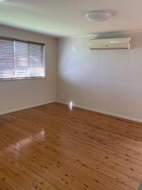 House For Lease - NSW - Glen Innes - 2370 - 3 Bedroom Brick home  (Image 2)