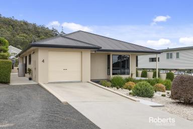 House For Sale - TAS - Bicheno - 7215 - Immaculate Easy Living - Feel Right at Home  (Image 2)