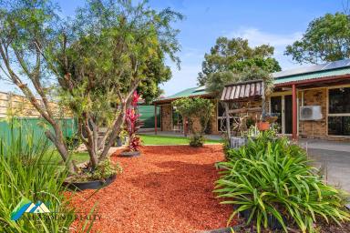 House For Sale - QLD - Morayfield - 4506 - DOWNSIZE AND KEEP ALL THE TOYS  (Image 2)